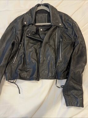 Andrew Marc women’s black leather jacket